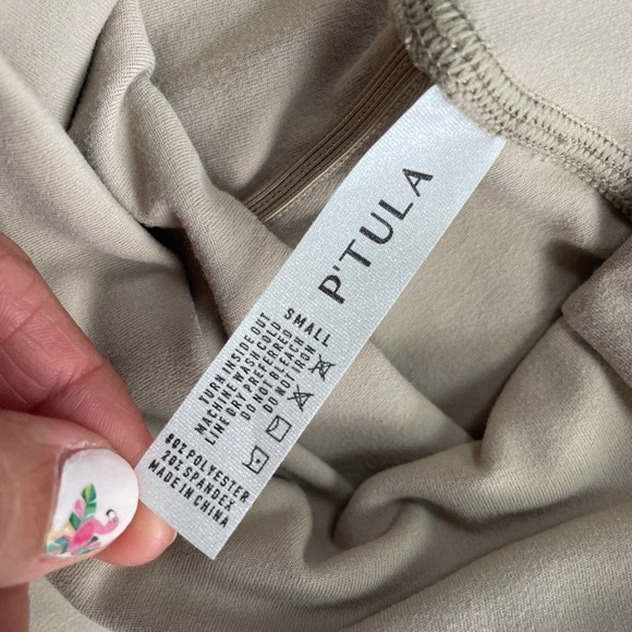 P'tula Tan High Rise 6" Biker Shorts Size Small Hidden Scrunch Buttery Soft Nude - Picture 3 of 14